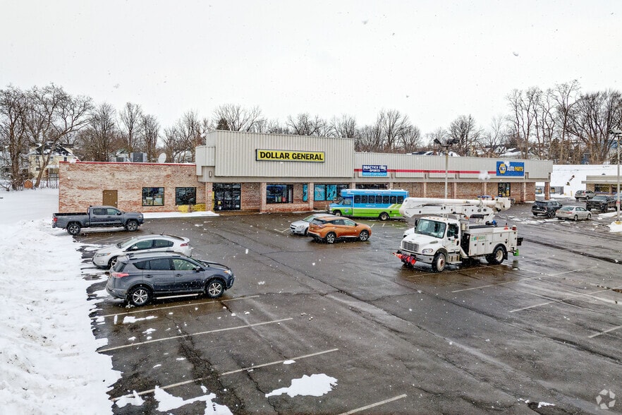 64-80 West Ave, Canandaigua, NY à vendre - Photo du bâtiment - Image 2 de 5