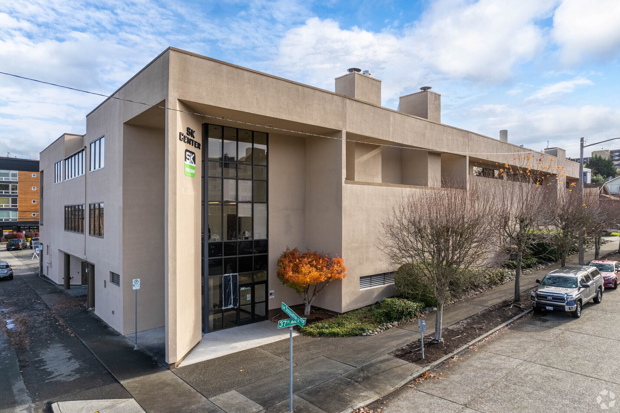 4600 37th Ave SW, Seattle, WA for lease Primary Photo- Image 1 of 5