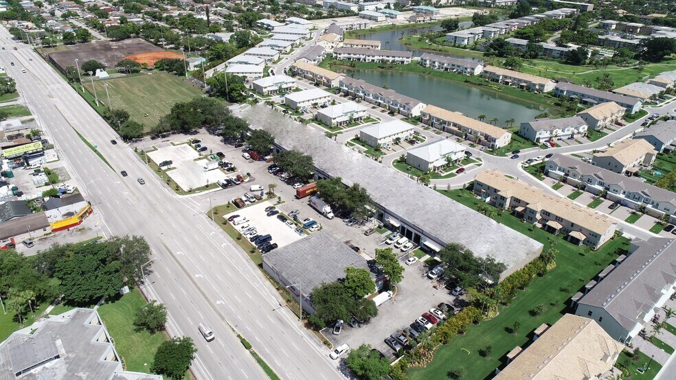 4801-4859 Pembroke Rd, Hollywood, FL à louer - Photo du bâtiment - Image 2 de 8