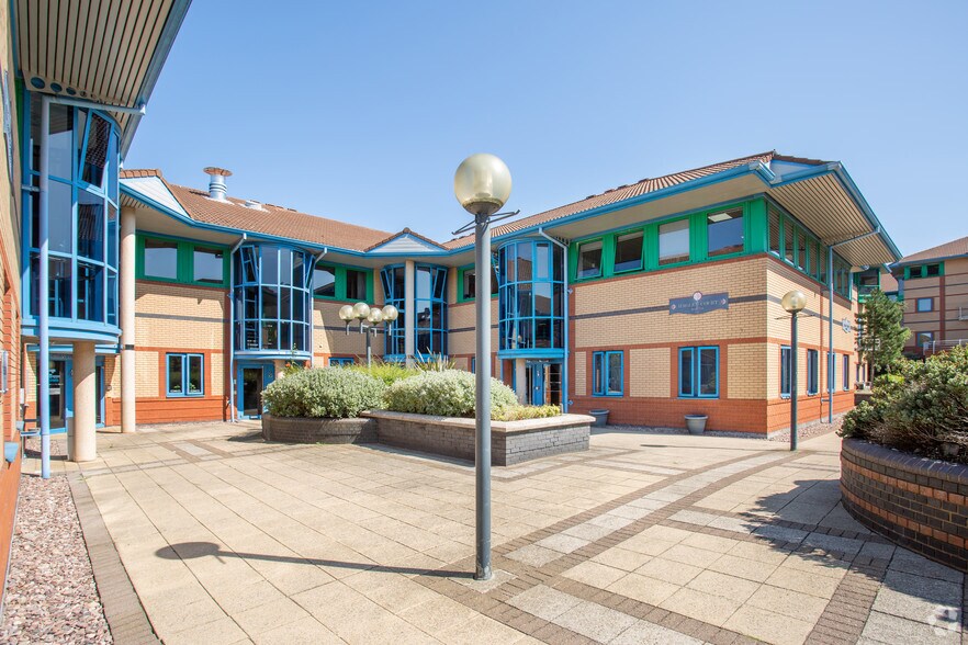 Waterfront E, Brierley Hill à vendre - Photo du bâtiment - Image 2 de 10