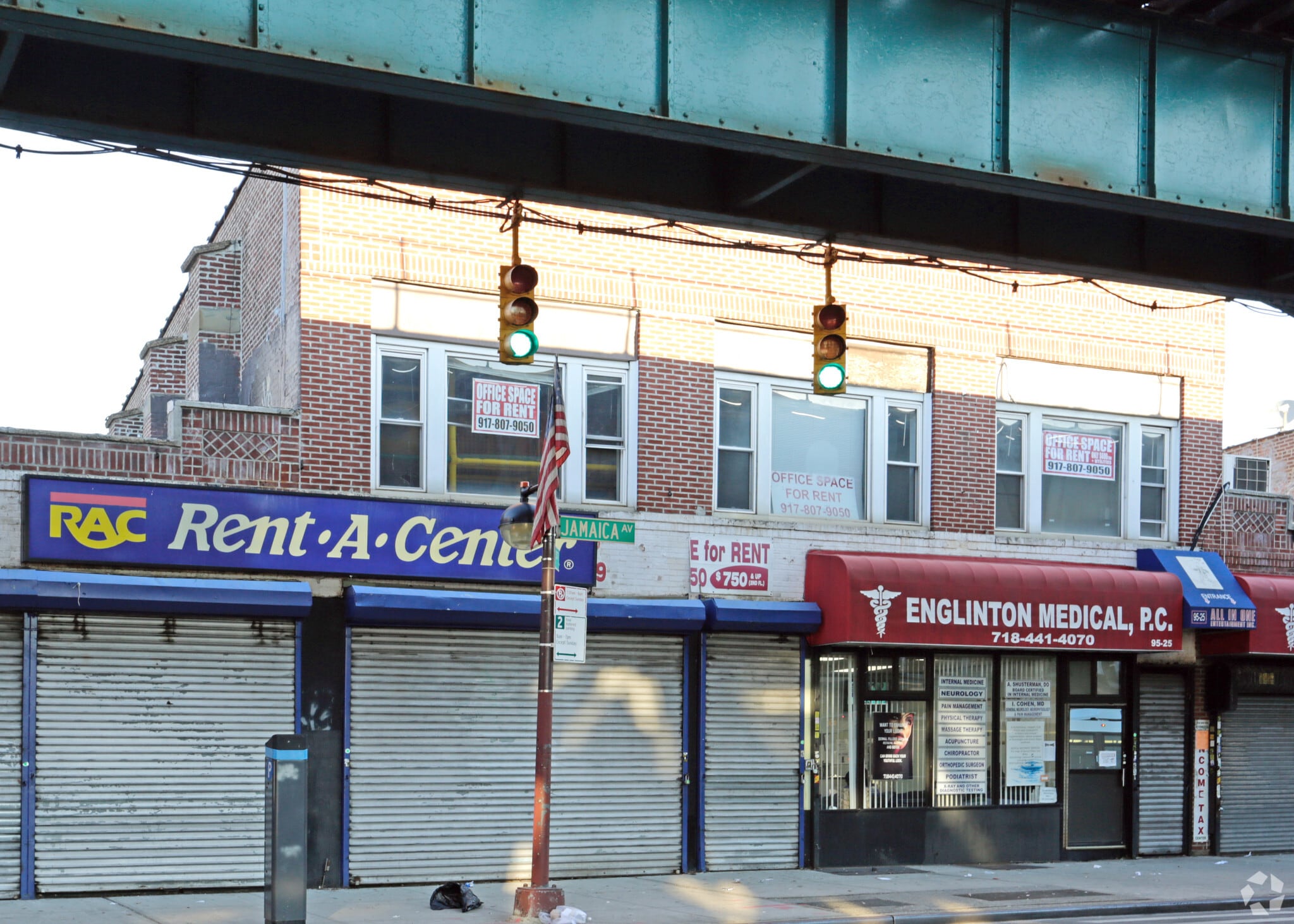 95-25 Jamaica Ave, Woodhaven, NY for lease Primary Photo- Image 1 of 6