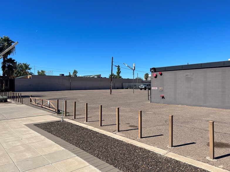 256 E Main St, Mesa, AZ for lease - Building Photo - Image 3 of 3