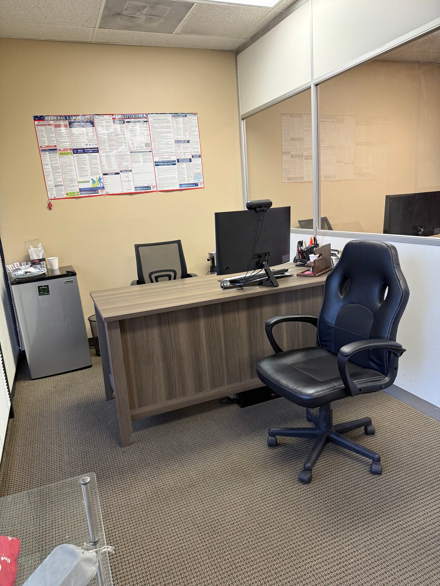 16430-16438 Vanowen St, Van Nuys, CA for lease Interior Photo- Image 1 of 3