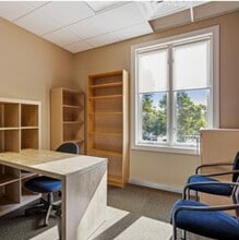 110 Banks Dr, Chapel Hill, NC for lease Interior Photo- Image 2 of 7