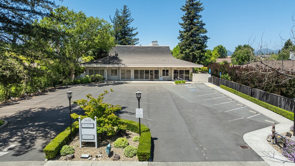 3435 Valle Verde Dr, Napa, CA à vendre - Photo du bâtiment - Image 1 de 45