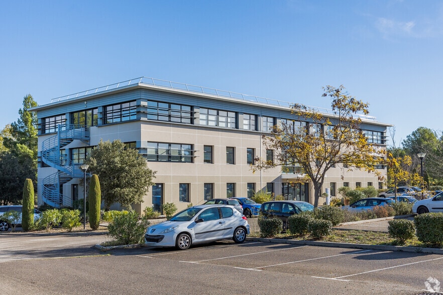 320 Avenue Archimède, Aix-en-Provence à louer - Photo principale - Image 1 de 4