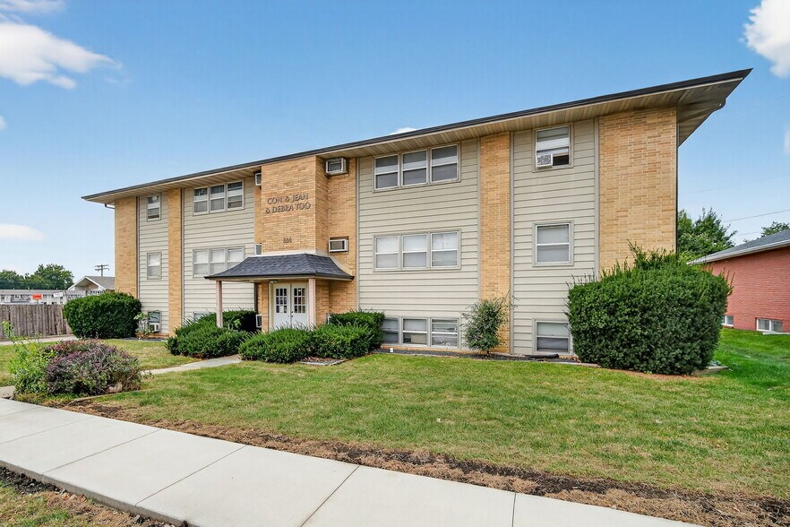 800 13th St, West Des Moines, IA à vendre - Photo du bâtiment - Image 2 de 17