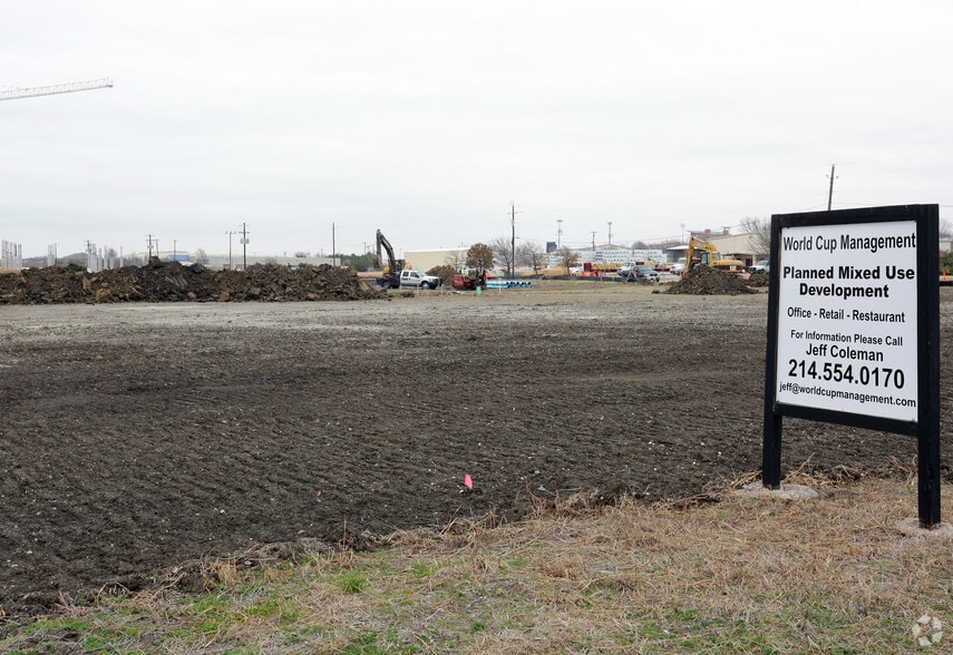 9215 John W Elliott Dr, Frisco, TX for lease - Building Photo - Image 2 of 6