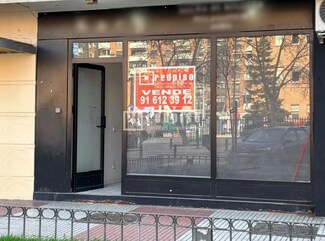 Plus de détails pour Multi-résidentiel à vendre