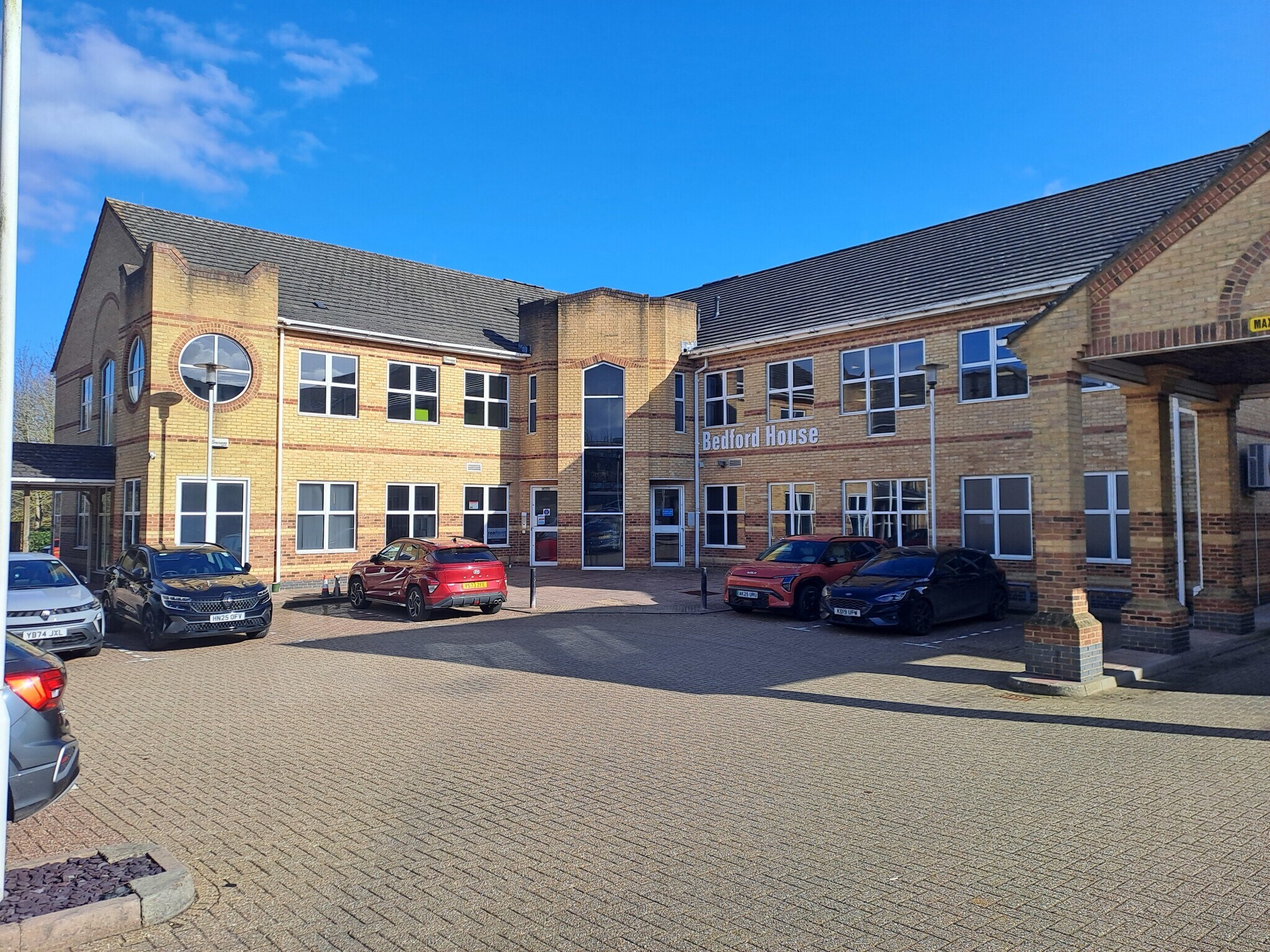 Rutherford Clos, Stevenage à louer Photo du bâtiment- Image 1 de 17
