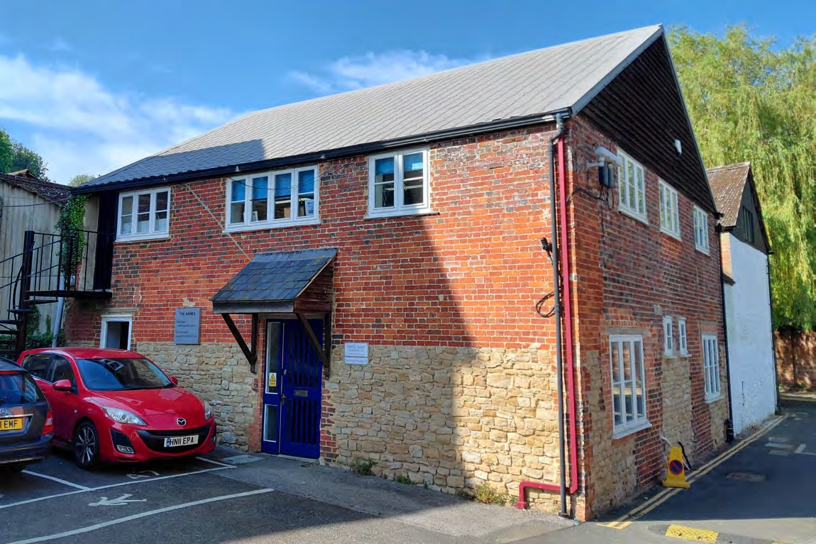 Mill Ln, Godalming for lease Primary Photo- Image 1 of 2