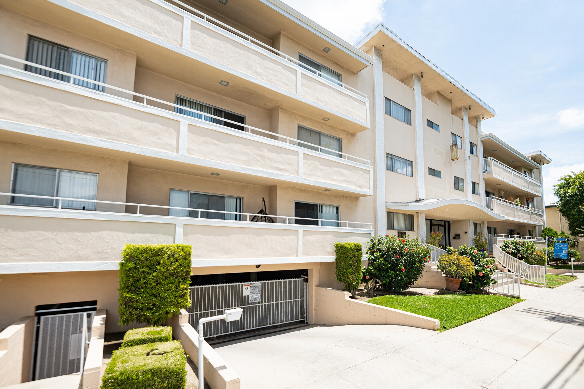 5150 Yarmouth Ave, Encino, CA à vendre Photo du bâtiment- Image 1 de 16