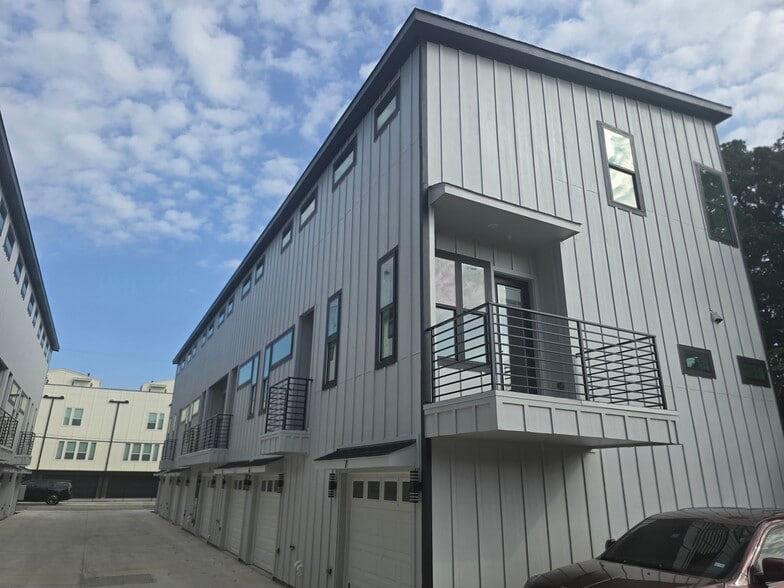 2230 Shea Rd, Dallas, TX for sale - Building Photo - Image 3 of 17