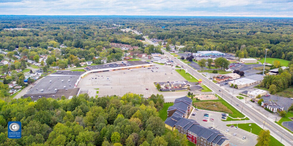 2505-2587 Parkman Rd NW, Warren, OH à vendre - Photo du bâtiment - Image 2 de 8