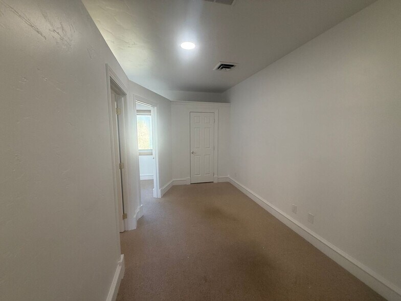 440 S Lincoln Ave, Steamboat Springs, CO à louer - Photo du bâtiment - Image 3 de 9