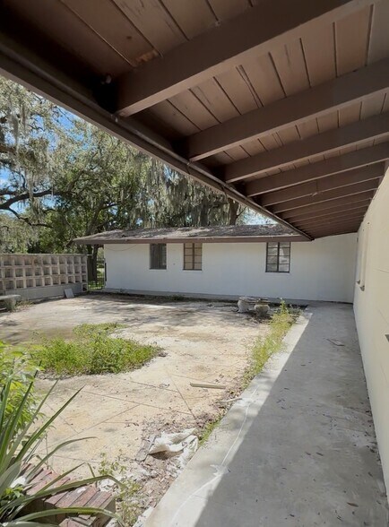 18-20 E Pleasant St, Avon Park, FL à louer - Photo du bâtiment - Image 3 de 43