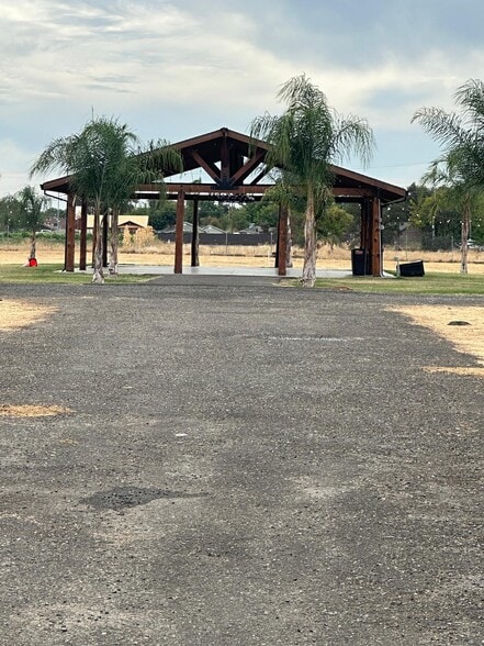 110 South Ave, Sacramento, CA à vendre - Photo principale - Image 1 de 4