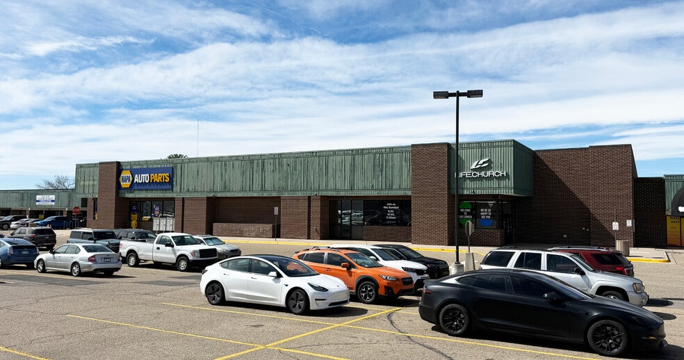 8237 S Holly St, Centennial, CO for lease - Primary Photo - Image 1 of 4