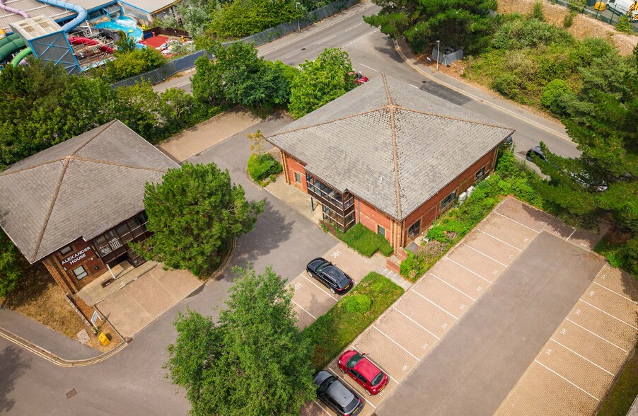 Ling Rd, Poole for sale - Building Photo - Image 2 of 7