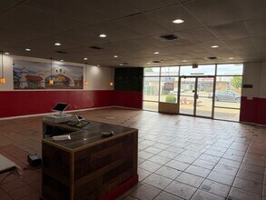 920 S Cherokee Ln, Lodi, CA for lease Interior Photo- Image 1 of 7