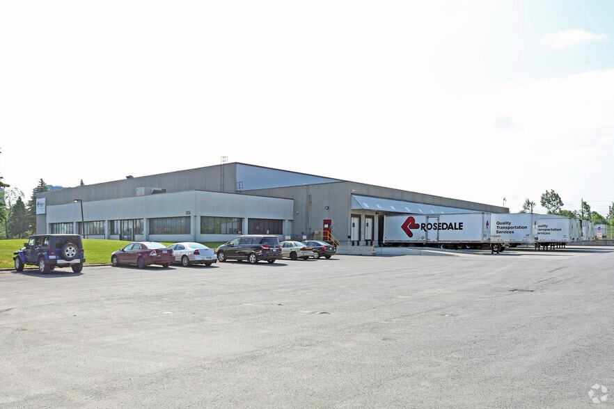 125 Colonnade Rd, Nepean, ON à vendre - Photo du bâtiment - Image 1 de 1