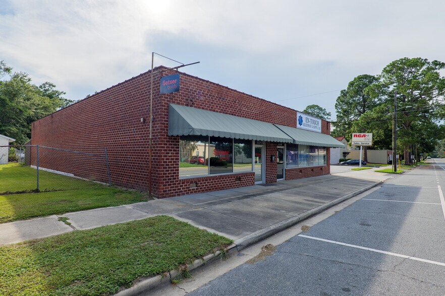 1004 Williams St, Valdosta, GA à vendre - Photo du bâtiment - Image 2 de 31