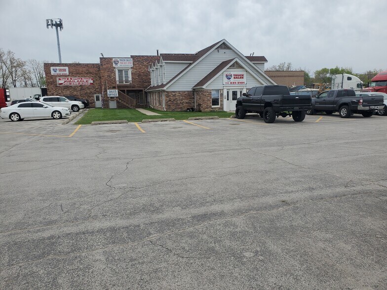 5250 W Plattner Dr, Alsip, IL à louer - Photo du bâtiment - Image 2 de 31