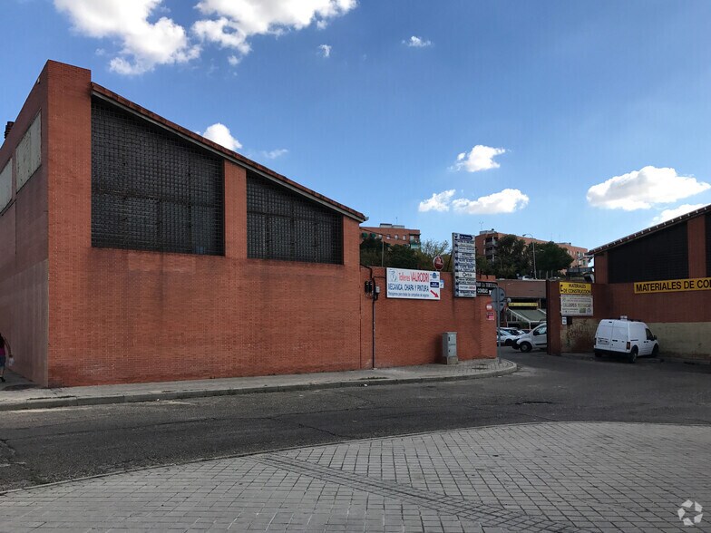 Industrial in Madrid, Madrid for lease - Primary Photo - Image 1 of 6