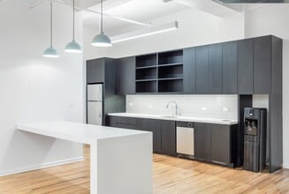 49 W 23rd St, New York, NY for lease Interior Photo- Image 2 of 5