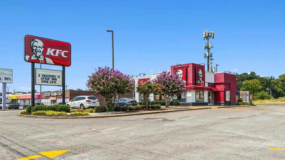 3255 Austin Peay Hwy, Memphis, TN for sale - Building Photo - Image 1 of 4