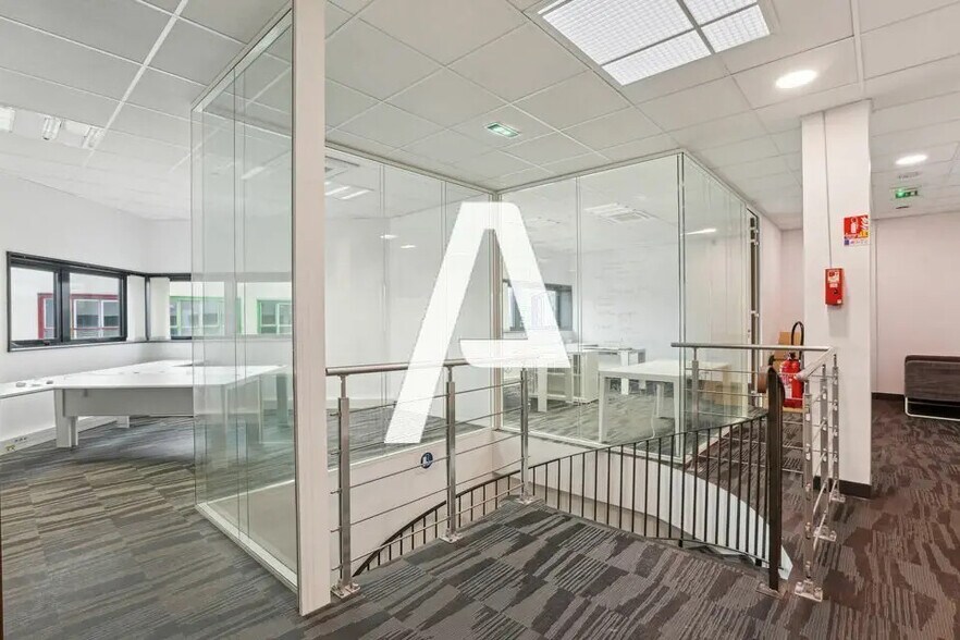 Industriel dans Ivry-sur-Seine à louer - Photo intérieure - Image 3 de 7