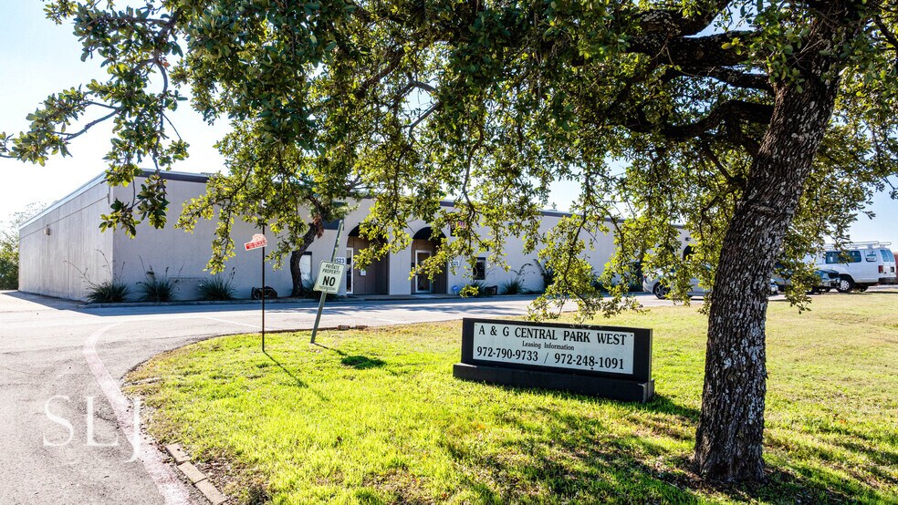 1523-1531 Central Park Dr, Hurst, TX for sale - Building Photo - Image 2 of 22