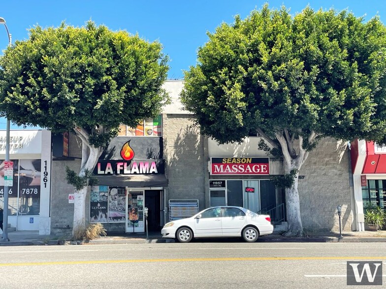 11957 Santa Monica Blvd, Los Angeles, CA à vendre - Photo du bâtiment - Image 1 de 15