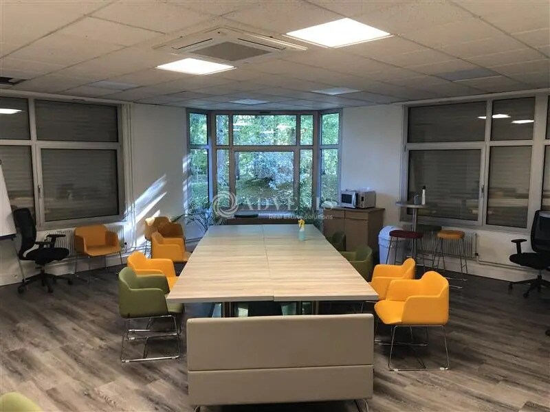 Bureau dans Trappes à louer Photo intérieure- Image 1 de 6