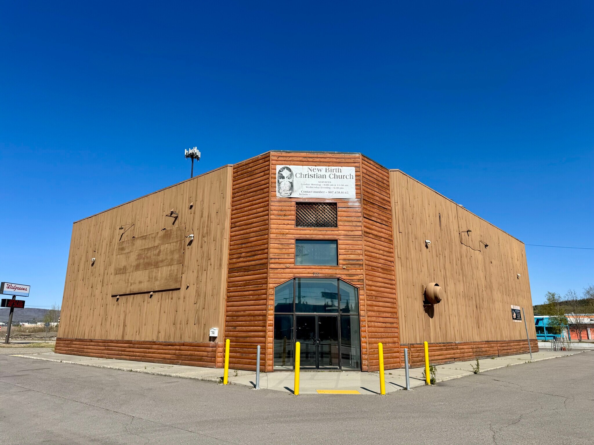 700 Old Steese Hwy, Fairbanks, AK for sale Primary Photo- Image 1 of 2