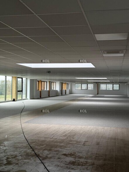 Industrial in Tremblay-en-France for sale - Interior Photo - Image 3 of 3