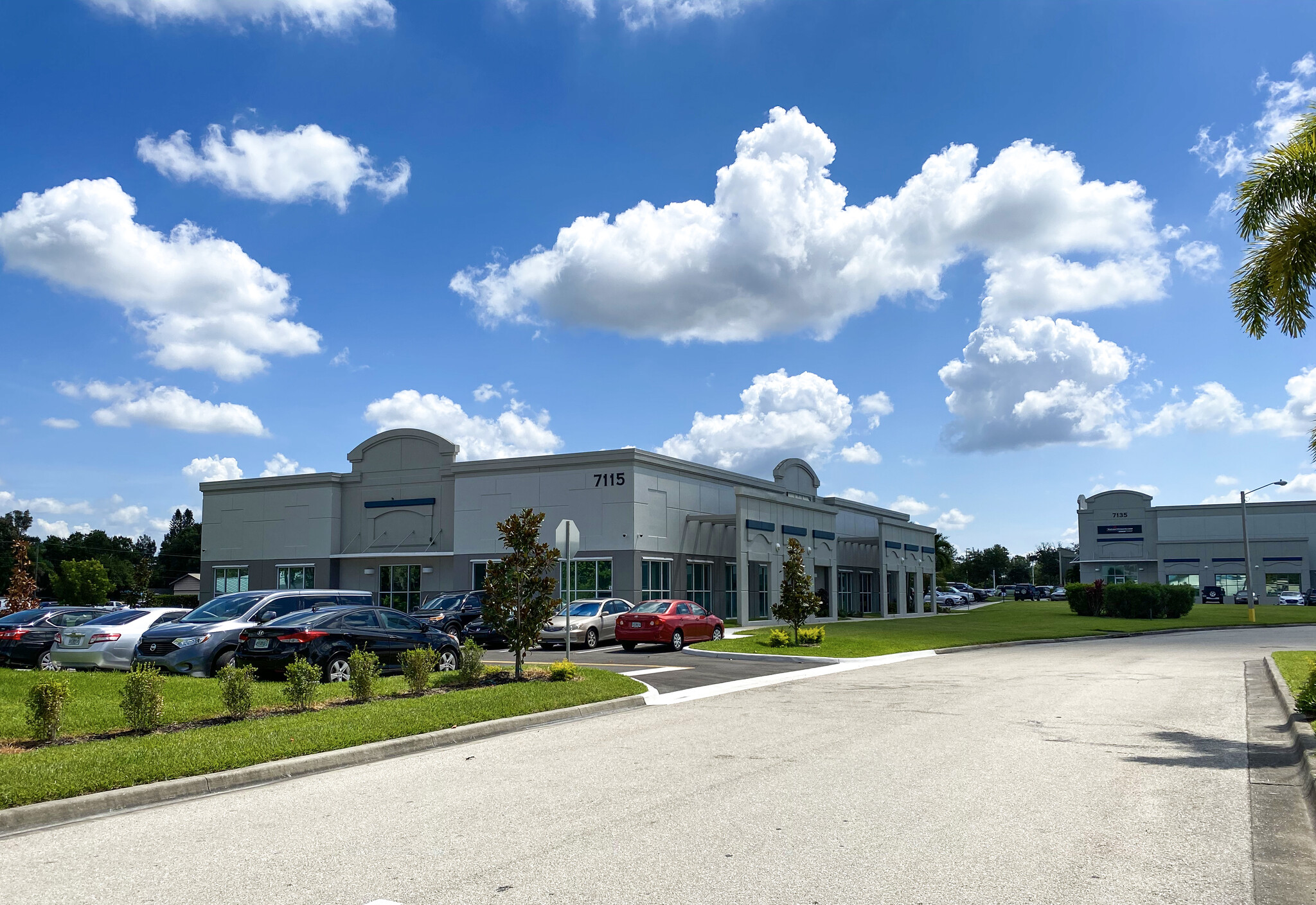 7115 16th St E, Sarasota, FL for lease Building Photo- Image 1 of 10