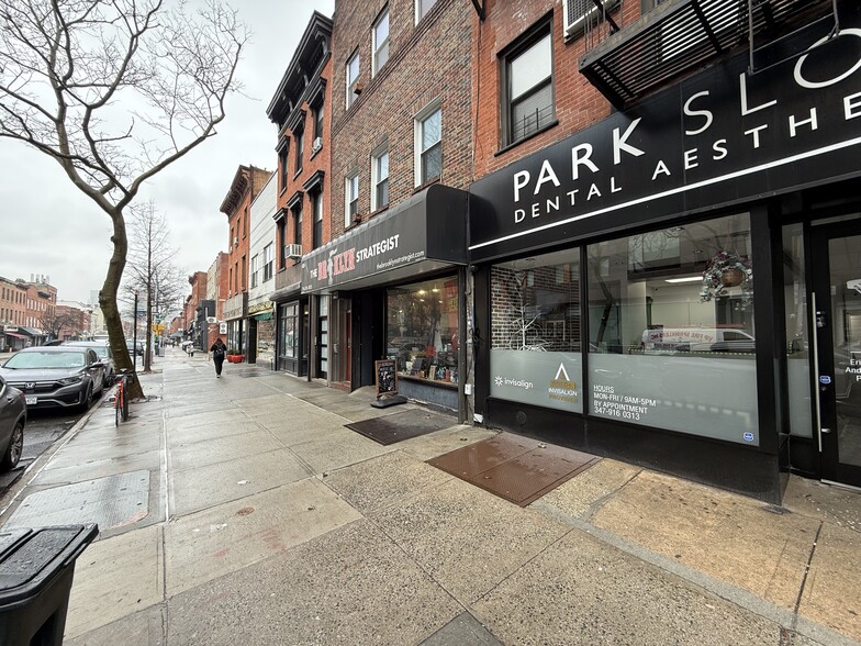 333 Court St, Brooklyn, NY for lease - Building Photo - Image 2 of 8