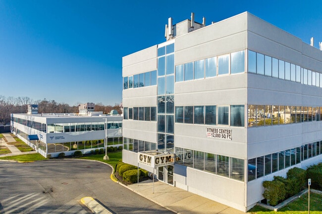 Plus de détails pour 33 Walt Whitman Rd, Huntington Station, NY - Bureau/Médical à louer