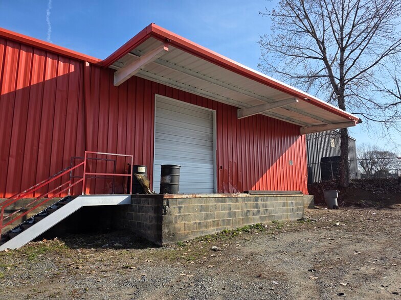 2839 Sparta Ave, Charlotte, NC à louer - Photo du bâtiment - Image 3 de 18