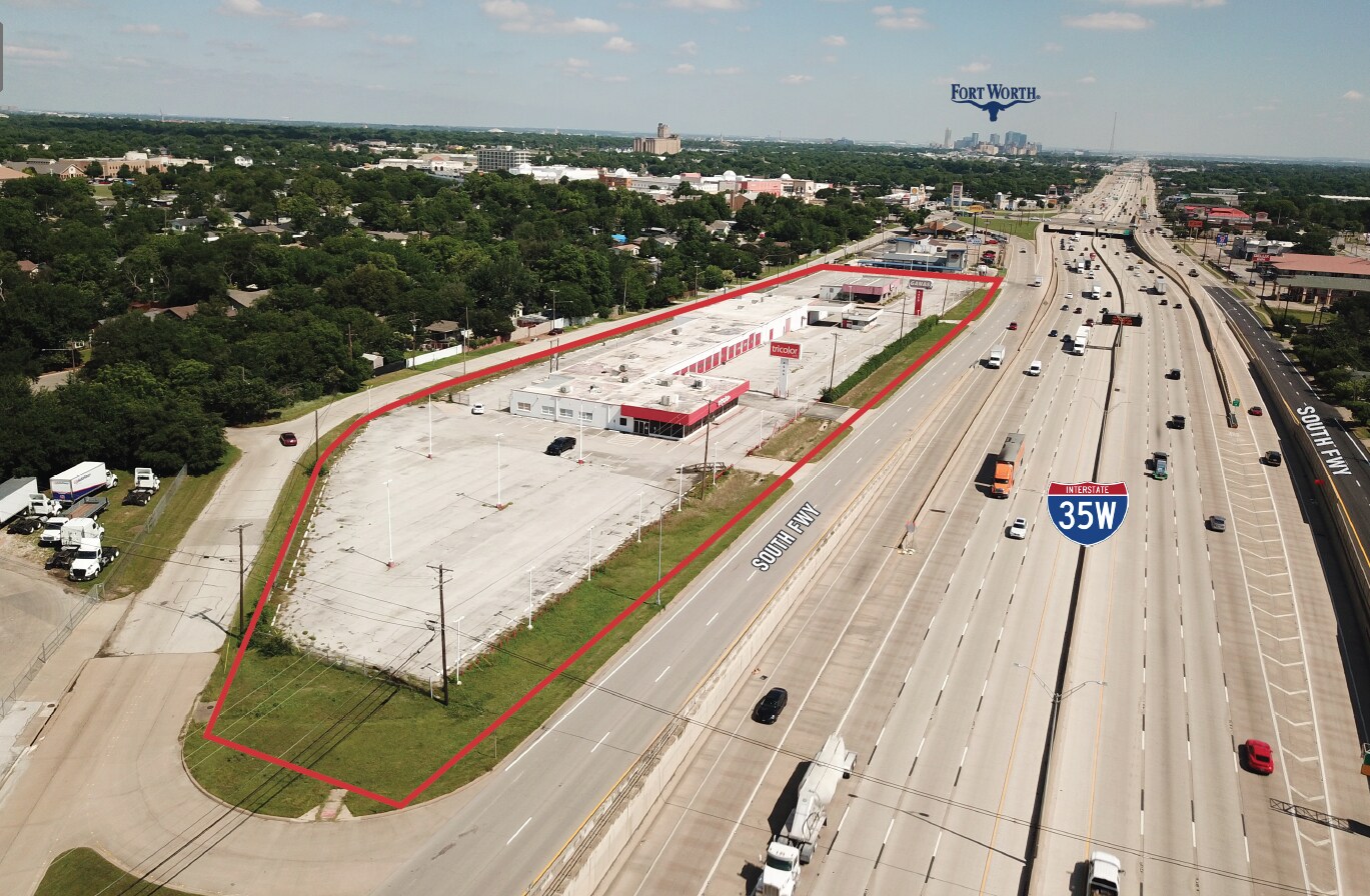 4500 South Fwy, Fort Worth, TX à louer Photo du bâtiment- Image 1 de 8