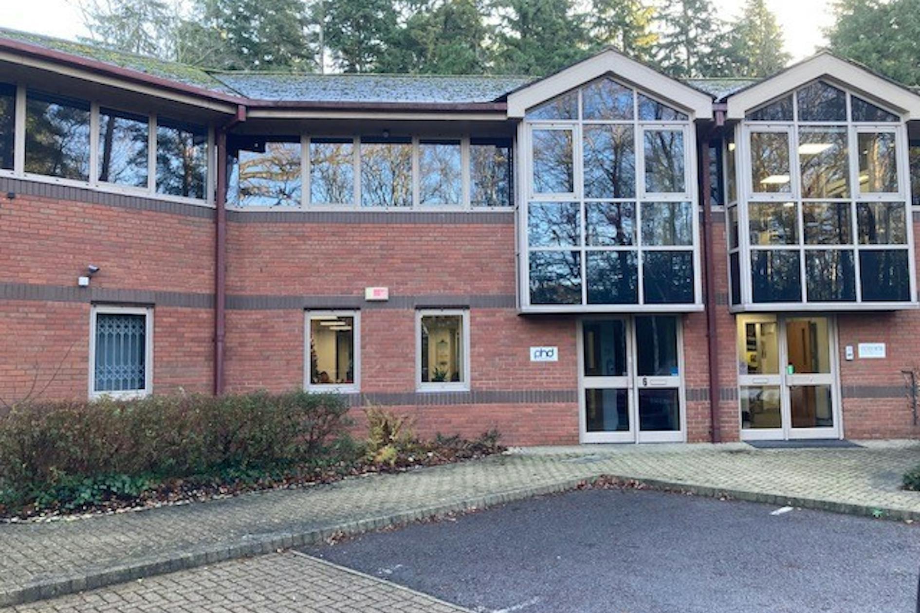 Unit 6, Wellington Business Park Dukes Ride, Crowthorne for lease Primary Photo- Image 1 of 7