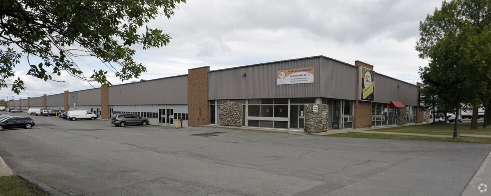4629-4665 Boul des Grandes-Prairies, Montréal, QC à louer - Photo du bâtiment - Image 3 de 3