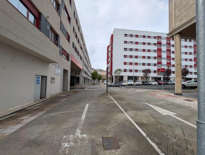 Rua de Ramón Beberide, 1, Lugo, Lugo à vendre - Photo du bâtiment - Image 3 de 16