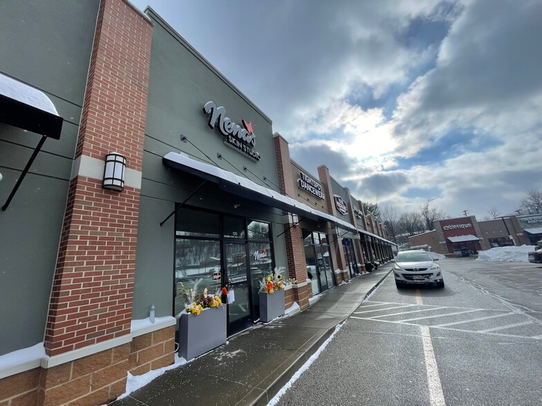 4603 Library Rd, Bethel Park, PA à louer - Photo du bâtiment - Image 2 de 6