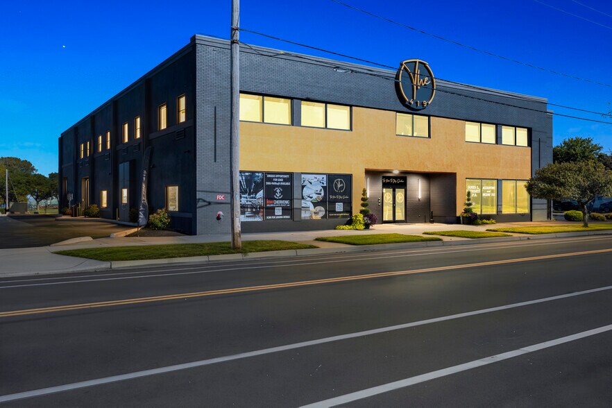 419 E Market St, Sandusky, OH à vendre - Photo du bâtiment - Image 3 de 86