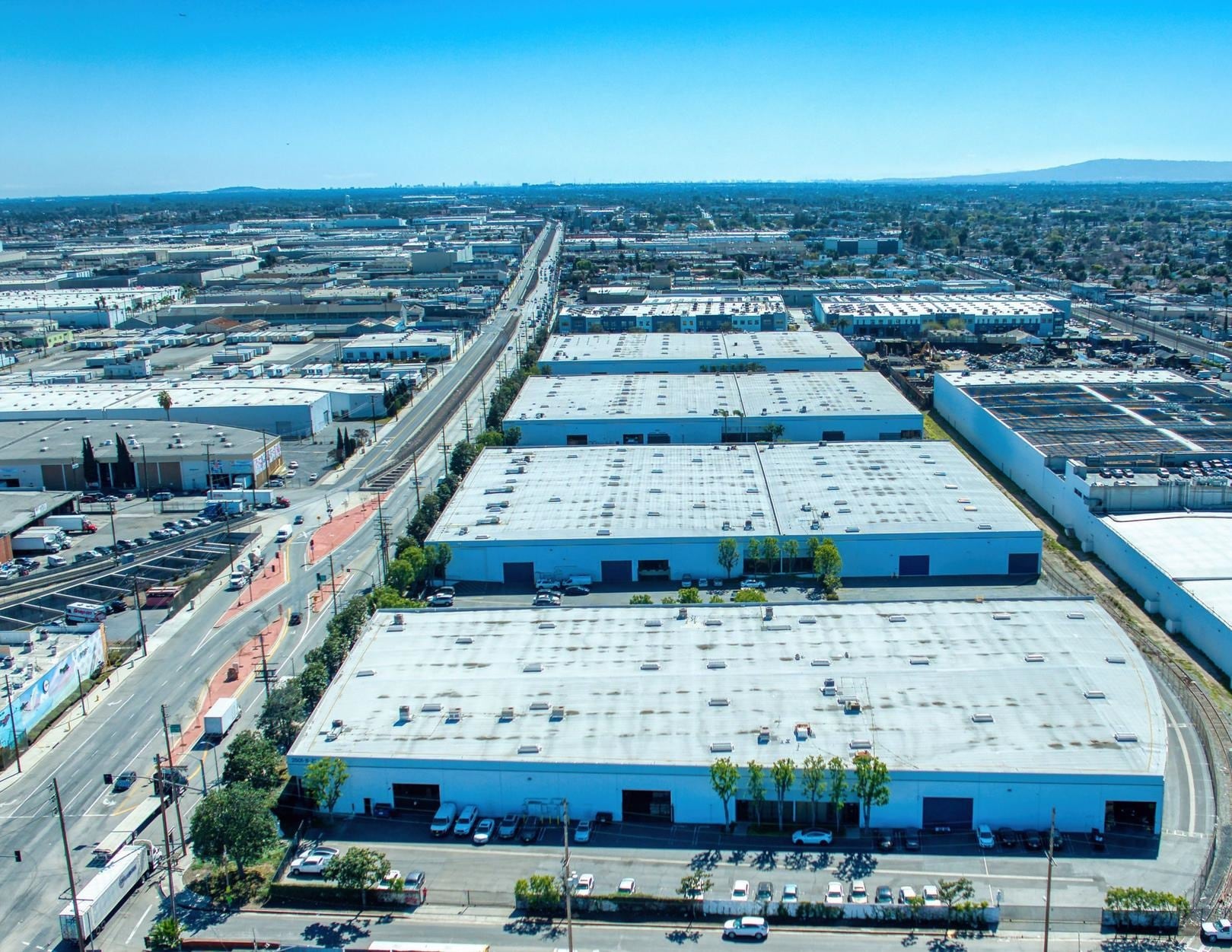 2501-2551 S Alameda St, Los Angeles, CA for lease Primary Photo- Image 1 of 8