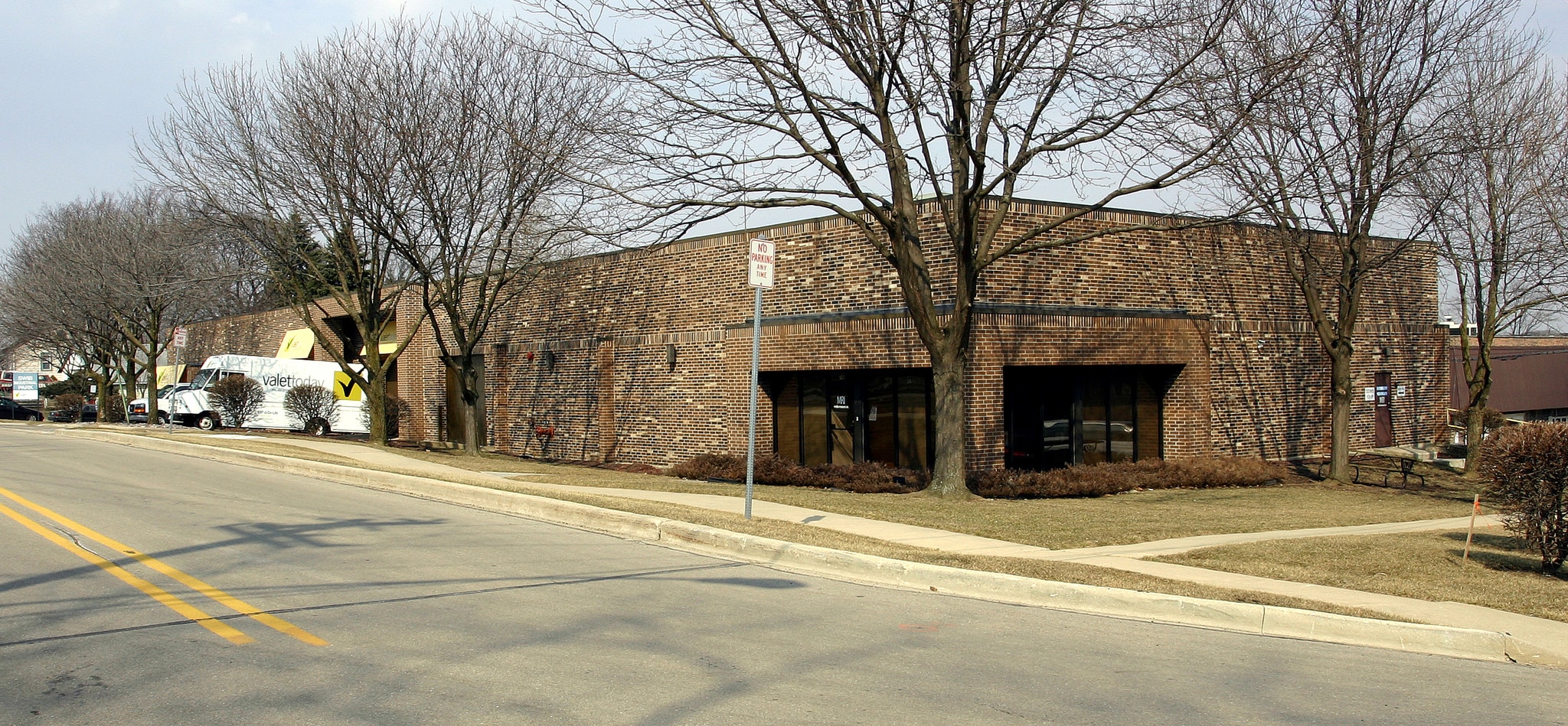 Lisle Industrial/Flex Offering portfolio of 2 properties for sale on LoopNet.ca Building Photo- Image 1 of 3