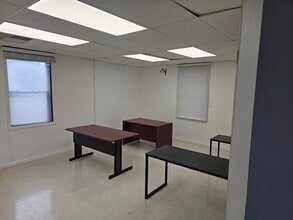 1086-1092 Stelton Rd, Piscataway, NJ à louer Photo intérieure- Image 2 de 7