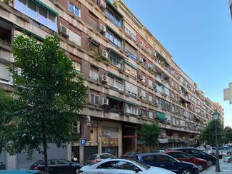 Plus de détails pour Calle Sánchez Barcaiztegui, 36, Madrid - Commerce de détail à louer